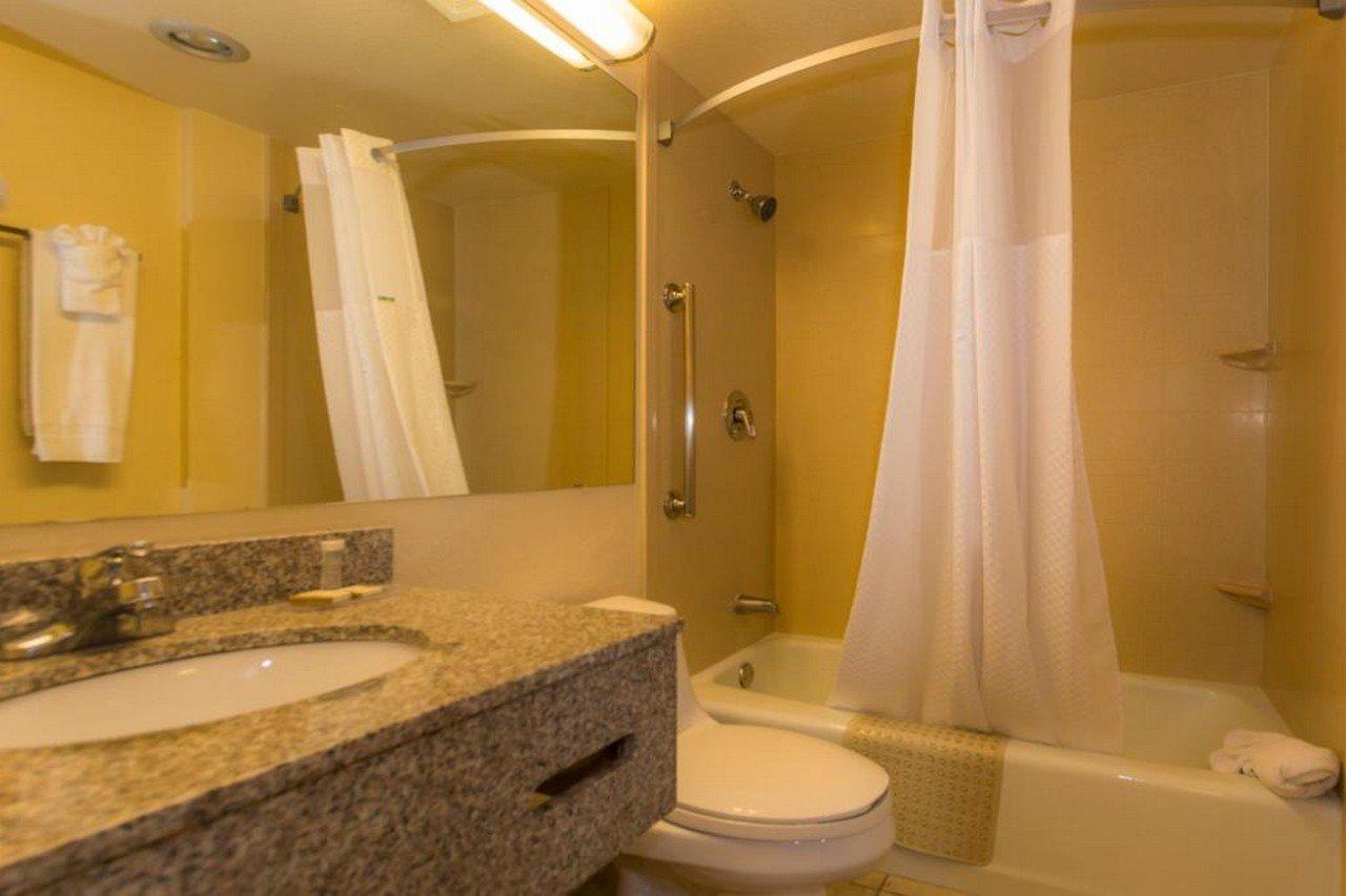 Howard Johnson By Wyndham Oklahoma City Okc Airport, Fairgrounds, I40 Esterno foto