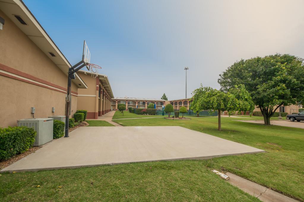 Howard Johnson By Wyndham Oklahoma City Okc Airport, Fairgrounds, I40 Esterno foto